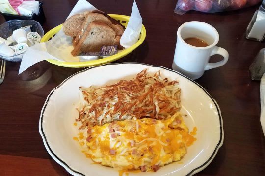 Restaurant in Wildomar - Ham & Cheese Omelette